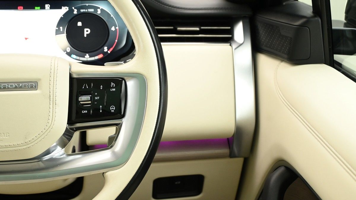 Land Rover Range Rover Image 17