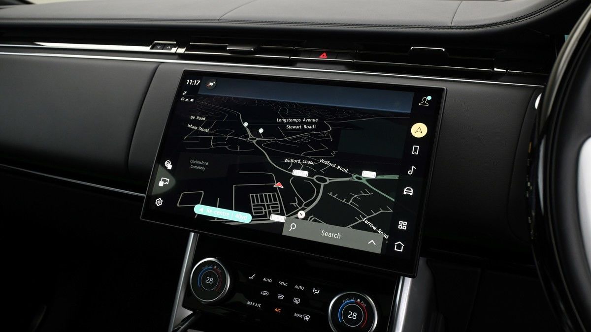 Land Rover Range Rover Image 11