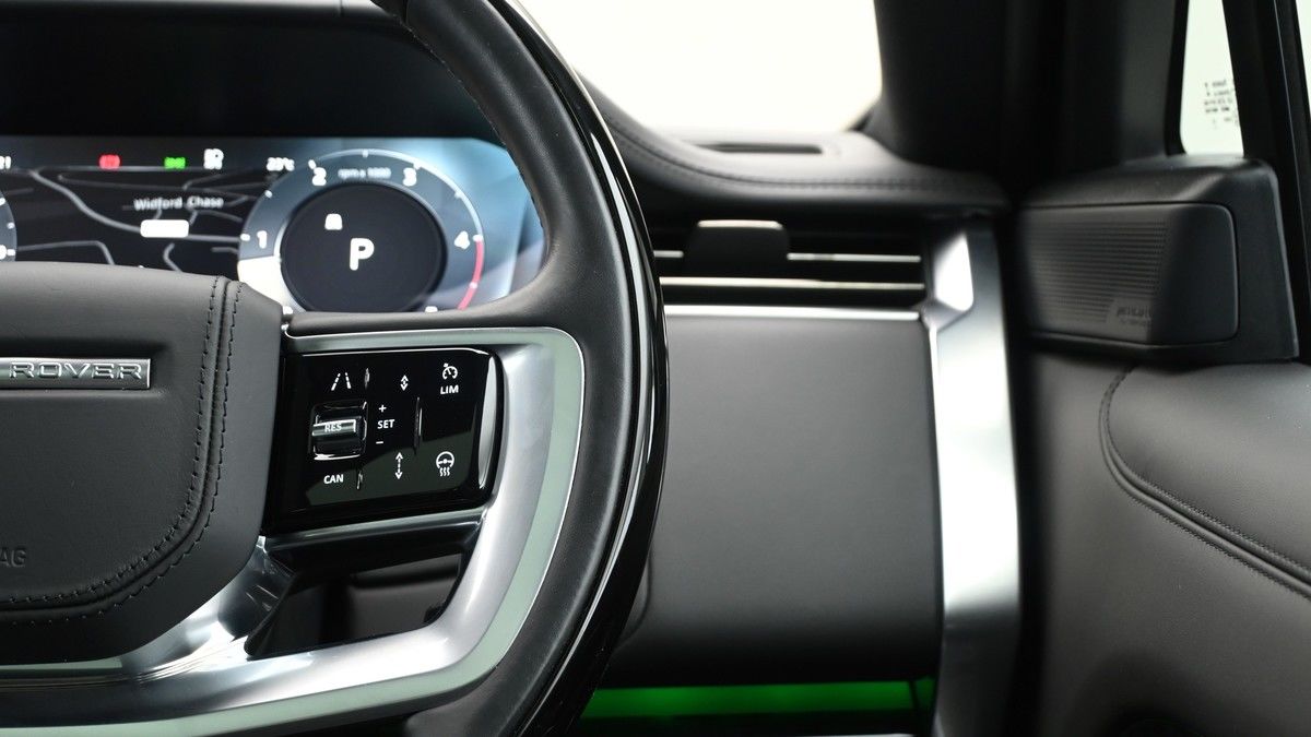 Land Rover Range Rover Image 16