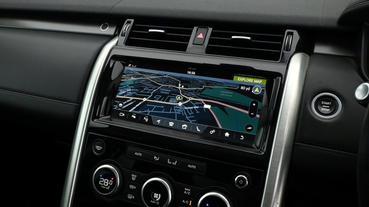Land Rover Discovery Image 11