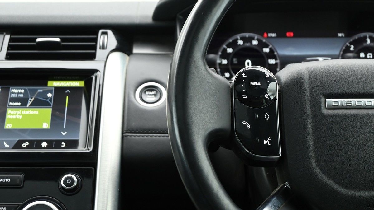 Land Rover Discovery Image 15
