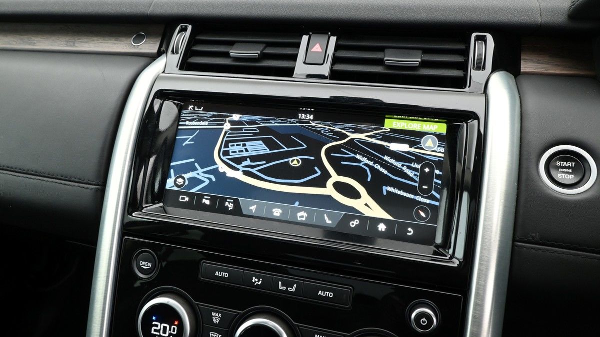 Land Rover Discovery Image 12