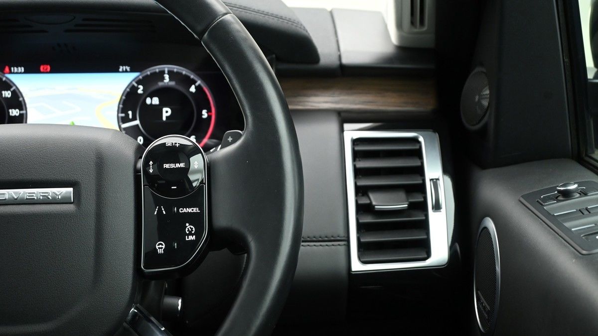 Land Rover Discovery Image 17