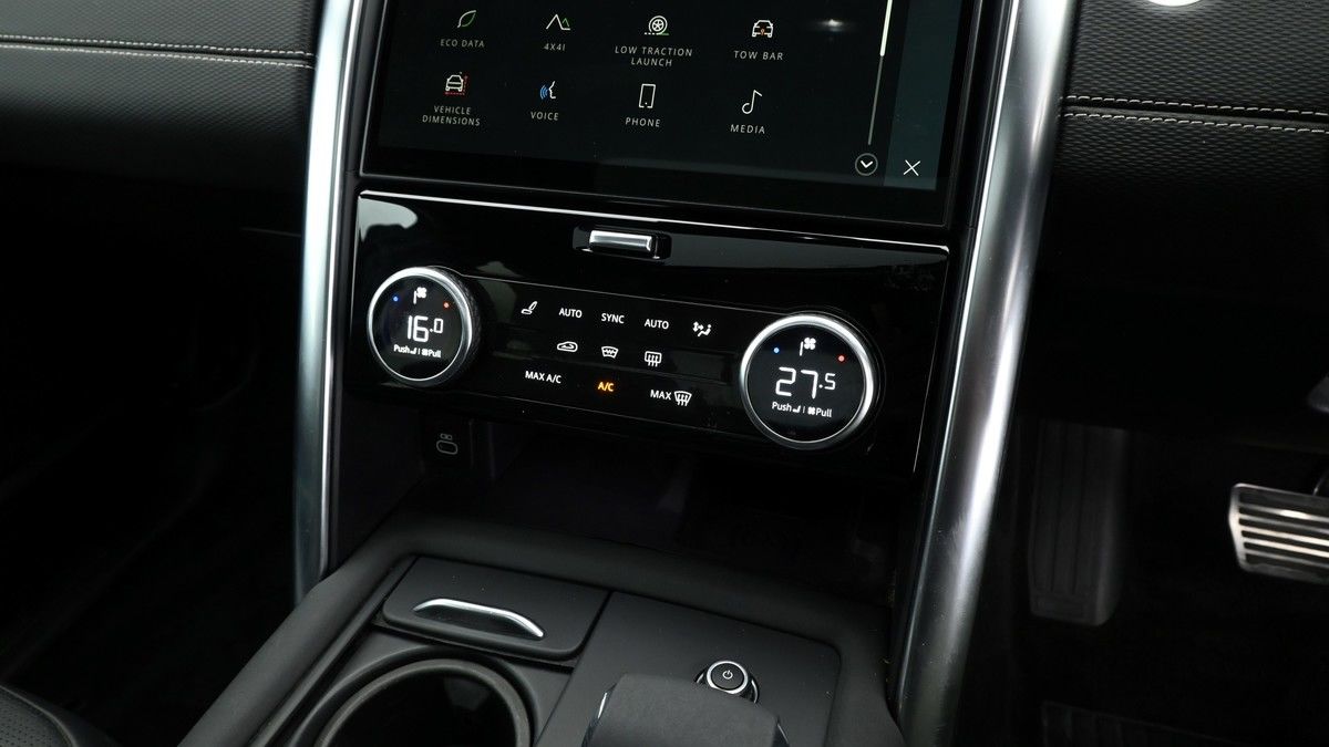 Land Rover Discovery Image 12