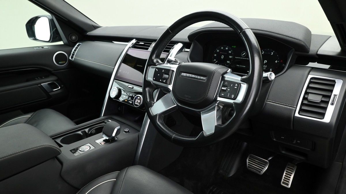 Land Rover Discovery Image 3