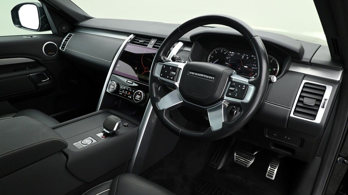 Land Rover Discovery Image 3