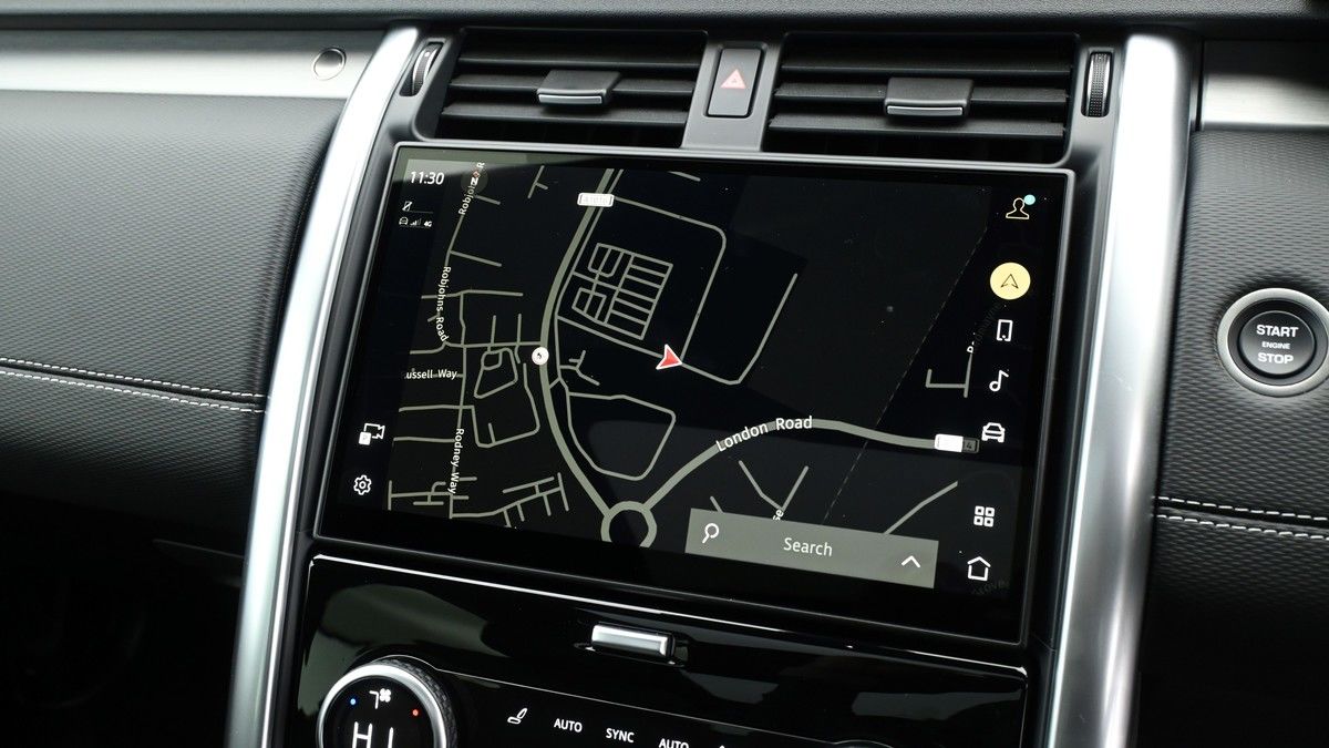 Land Rover Discovery Image 11