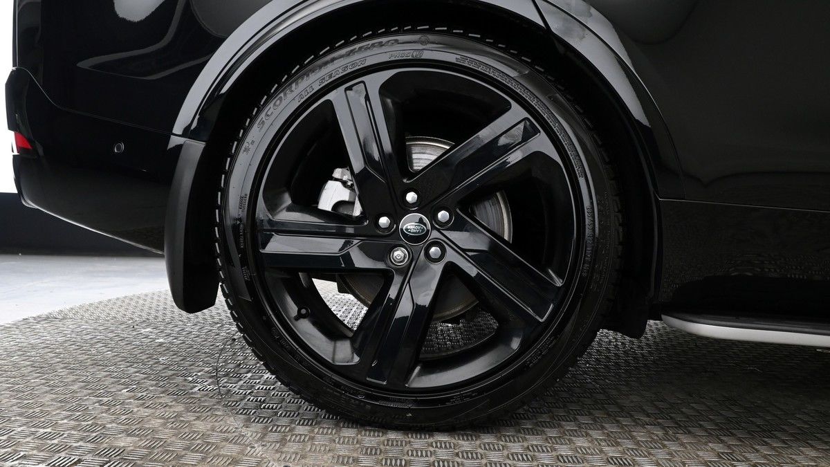 Land Rover Discovery Image 9