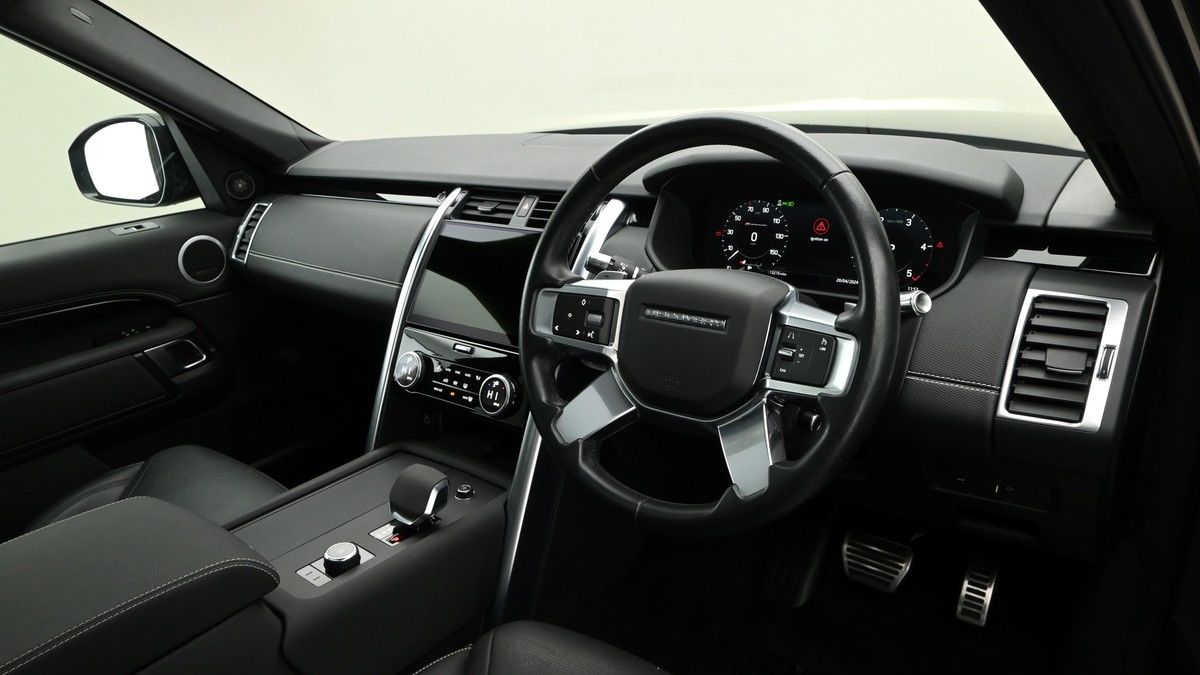 Land Rover Discovery Image 11