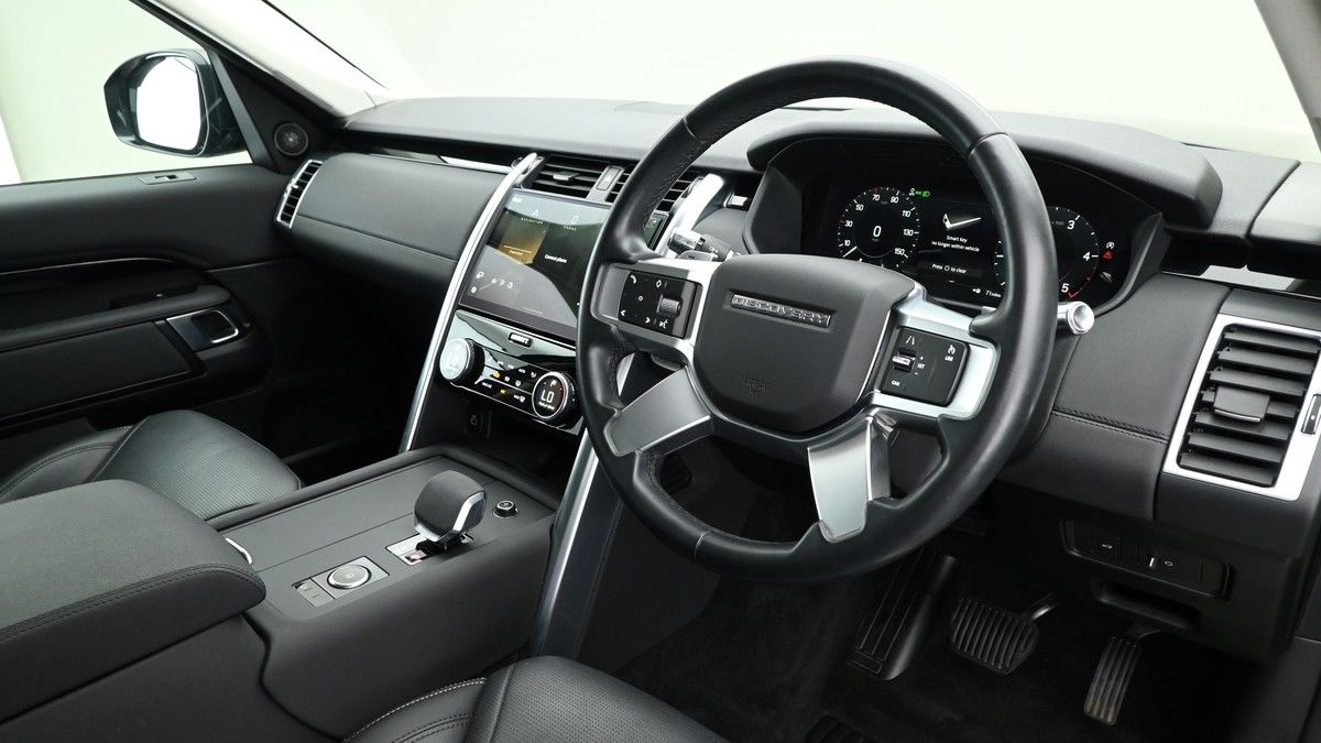 Land Rover Discovery Image 3