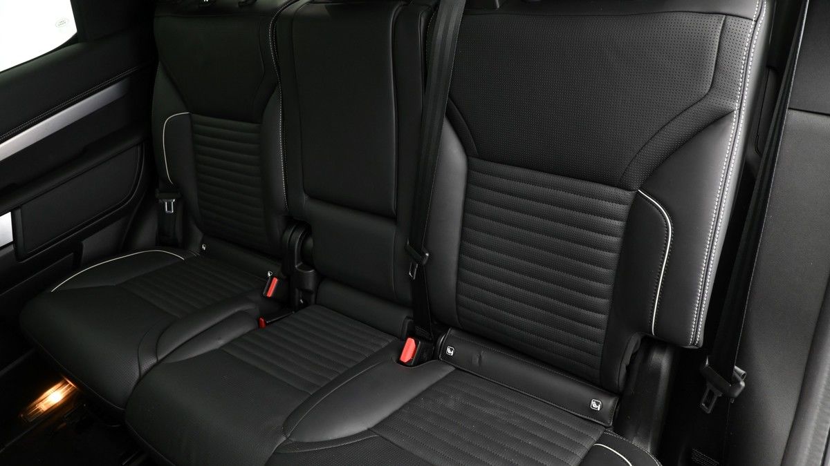 Land Rover Discovery Image 5