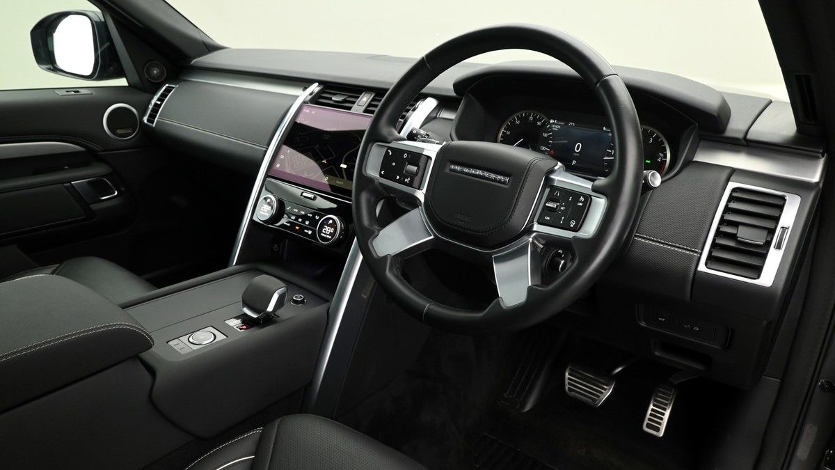 Land Rover Discovery Image 3