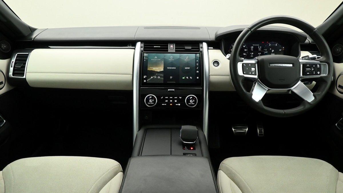 Land Rover Discovery Image 14