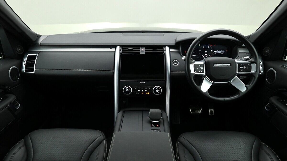 Land Rover Discovery Image 14