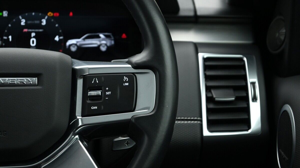 Land Rover Discovery Image 16