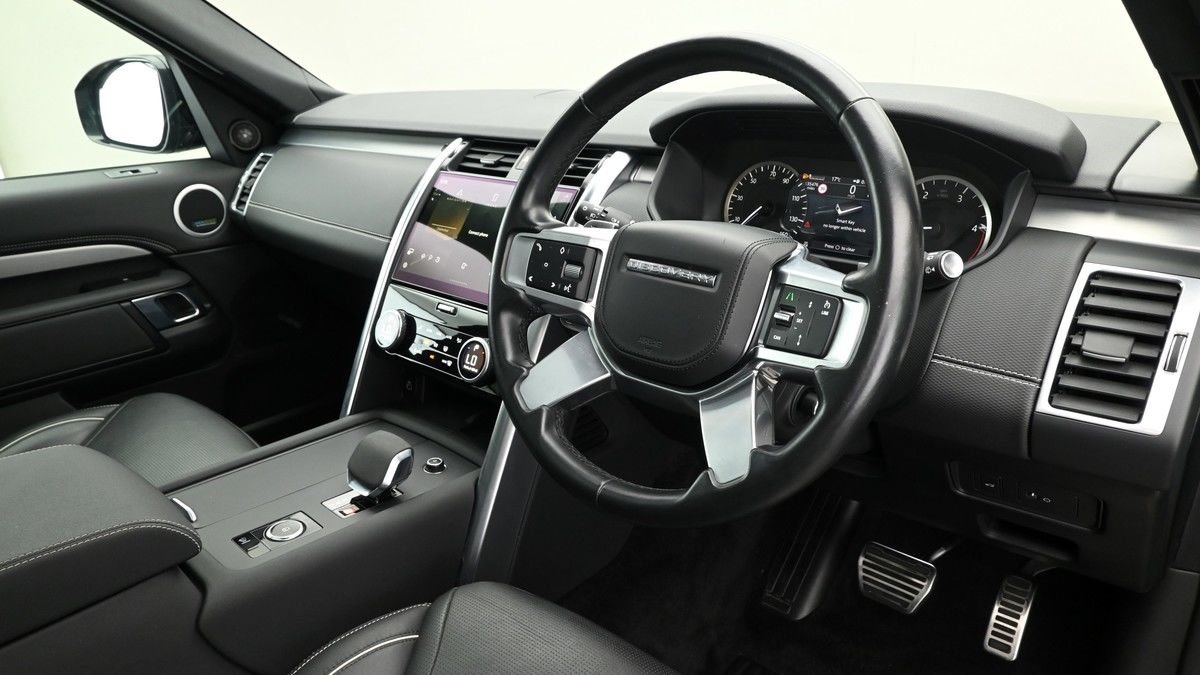 Land Rover Discovery Image 3