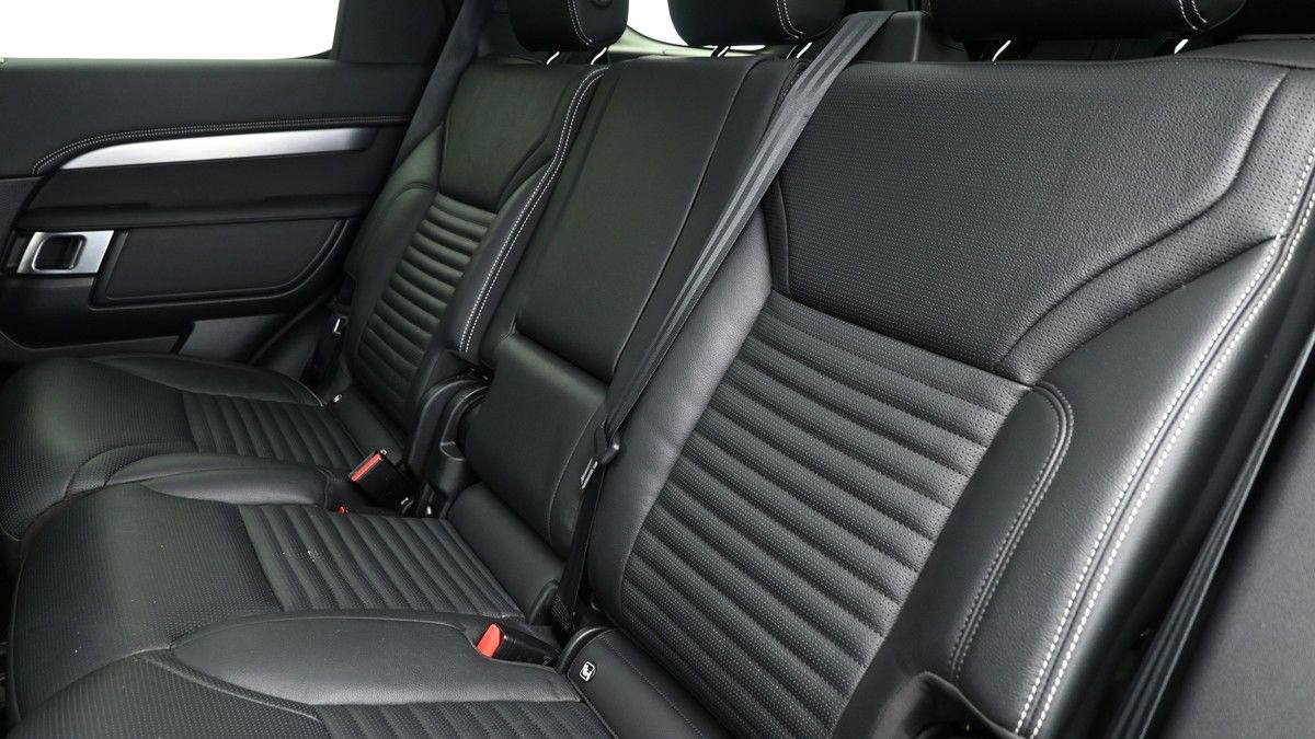 Land Rover Discovery Image 5