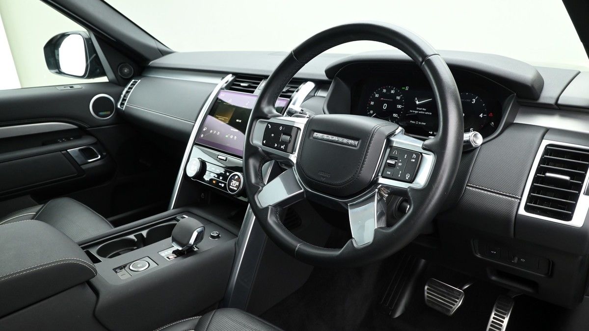 Land Rover Discovery Image 3