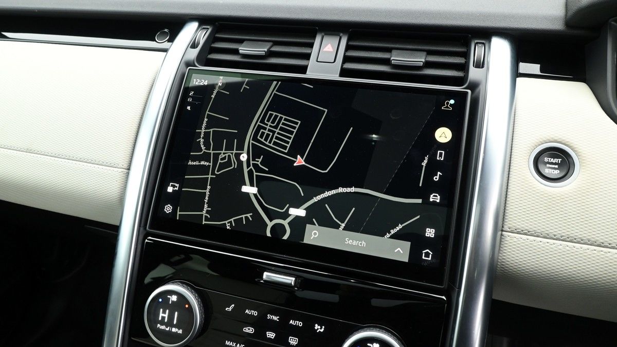 Land Rover Discovery Image 11