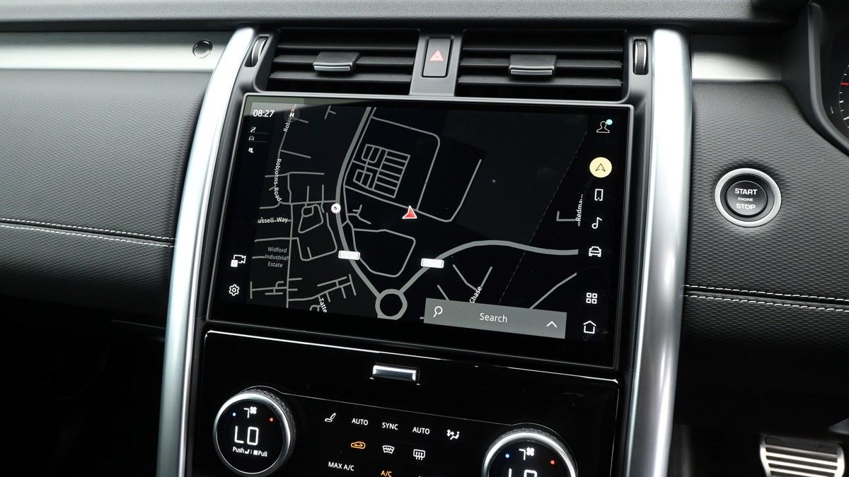 Land Rover Discovery Image 11