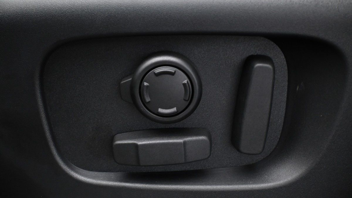 Land Rover Discovery Image 5