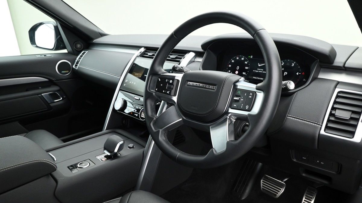 Land Rover Discovery Image 3