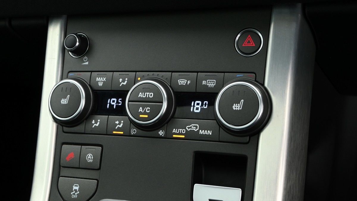 Land Rover Range Rover Evoque Image 12