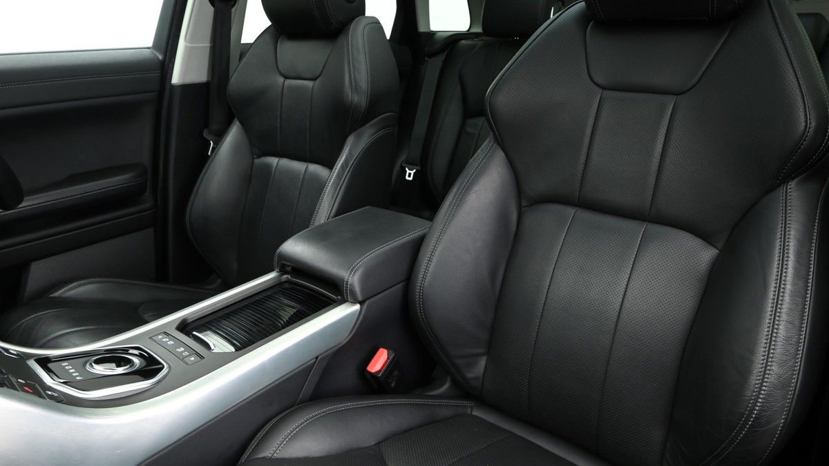 Land Rover Range Rover Evoque Image 4