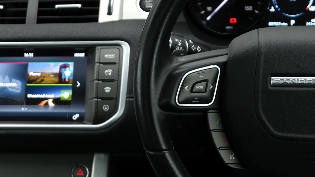 Land Rover Range Rover Evoque Image 15