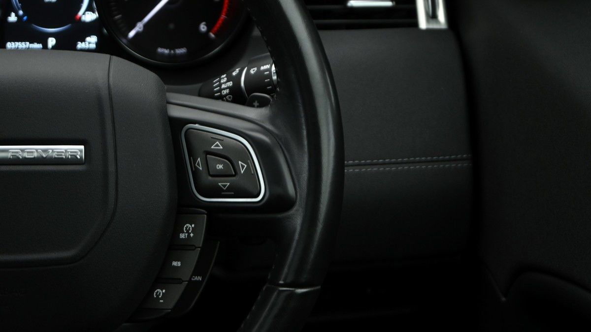 Land Rover Range Rover Evoque Image 16