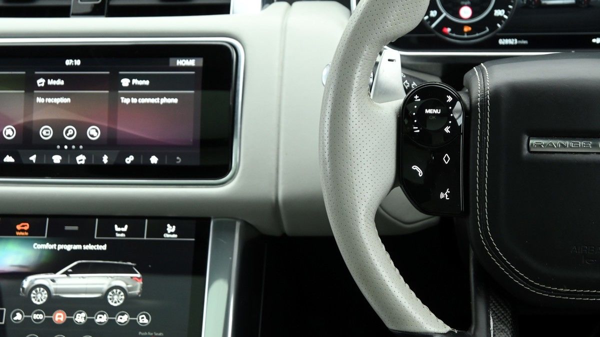 Land Rover Range Rover Sport Image 15
