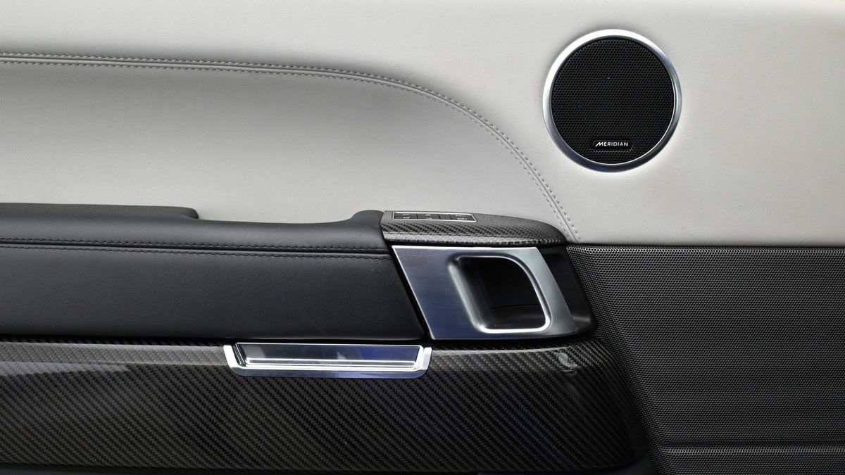 Land Rover Range Rover Sport Image 13