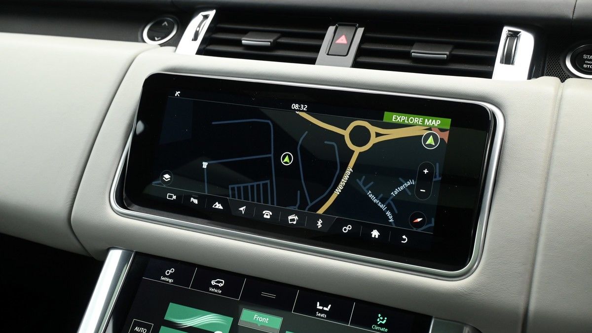 Land Rover Range Rover Sport Image 11