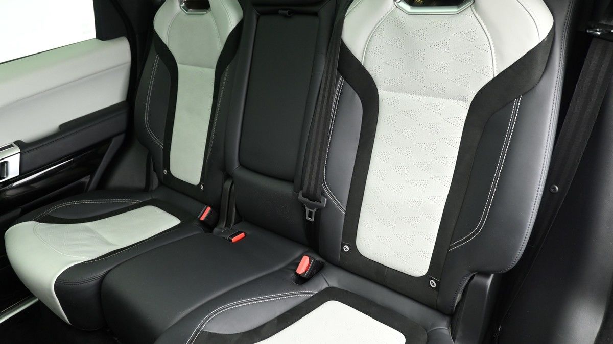 Land Rover Range Rover Sport Image 5