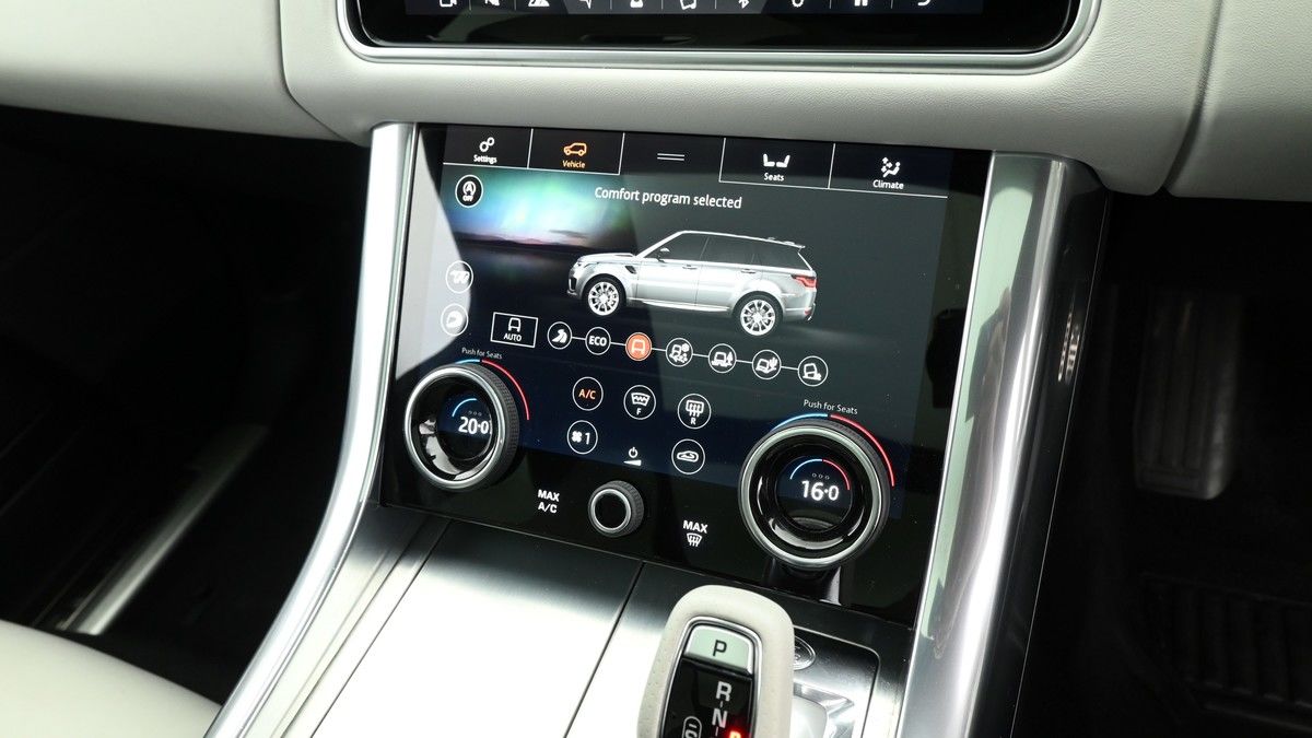 Land Rover Range Rover Sport Image 12