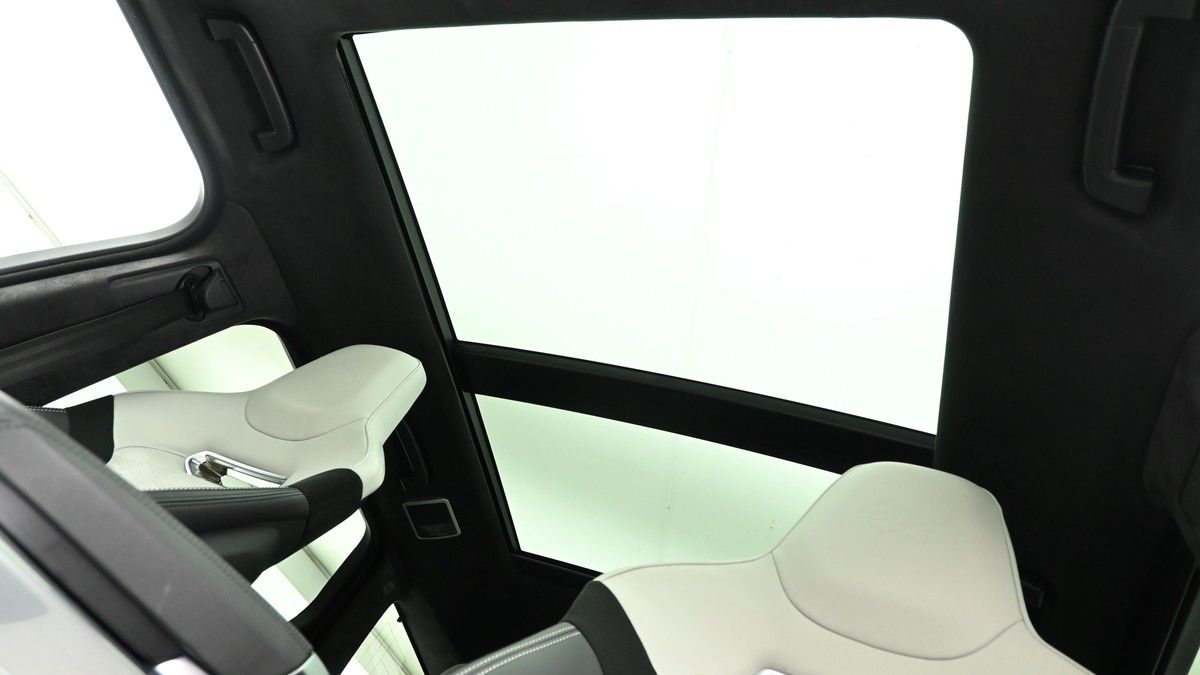 Land Rover Range Rover Sport Image 2