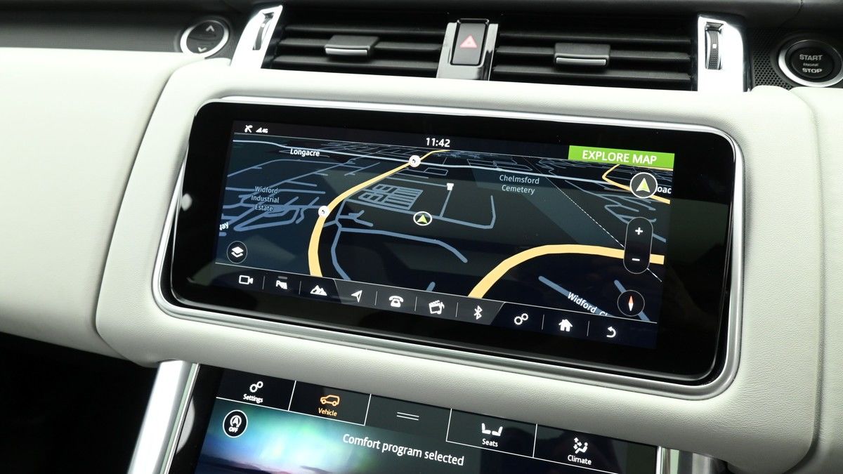Land Rover Range Rover Sport Image 11
