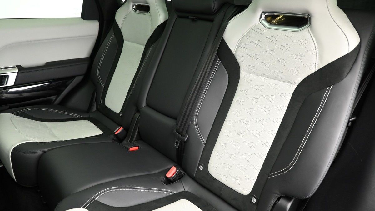 Land Rover Range Rover Sport Image 5