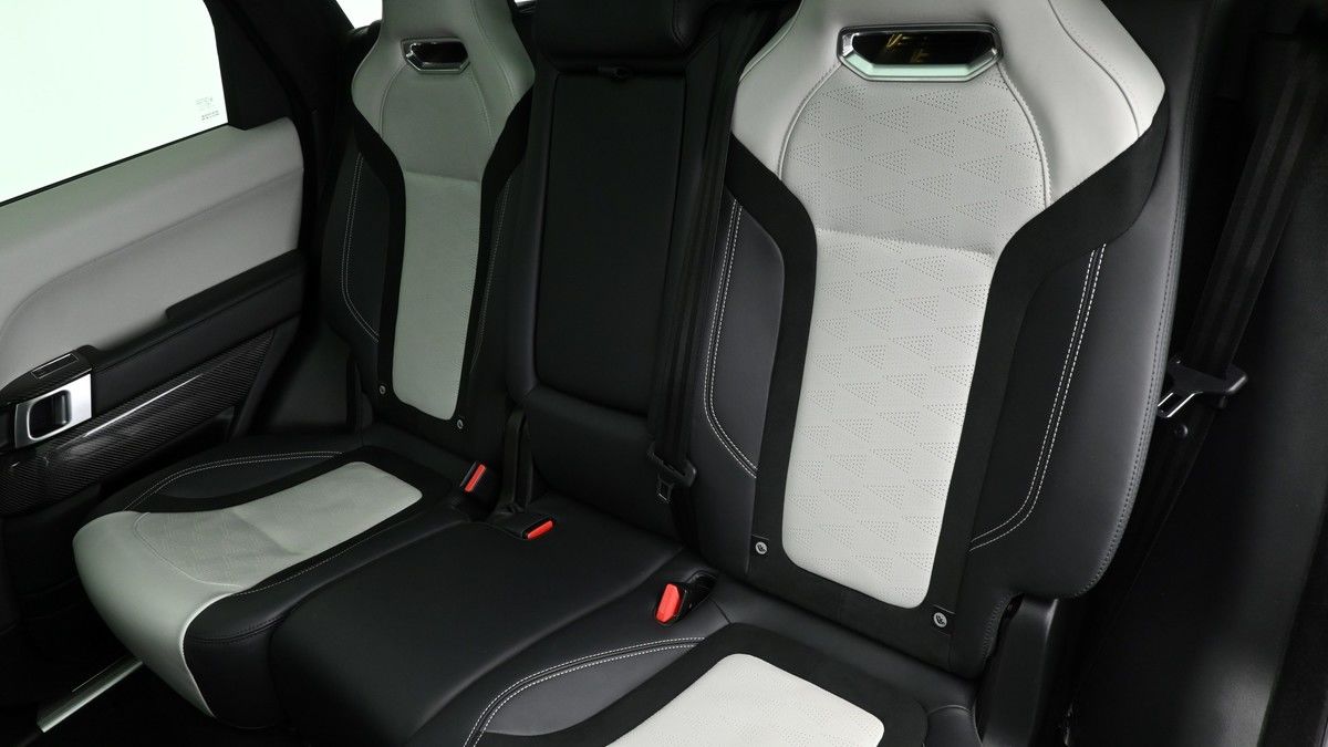 Land Rover Range Rover Sport Image 5