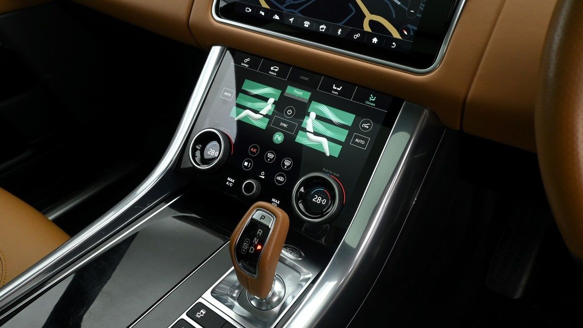 Land Rover Range Rover Sport Image 12