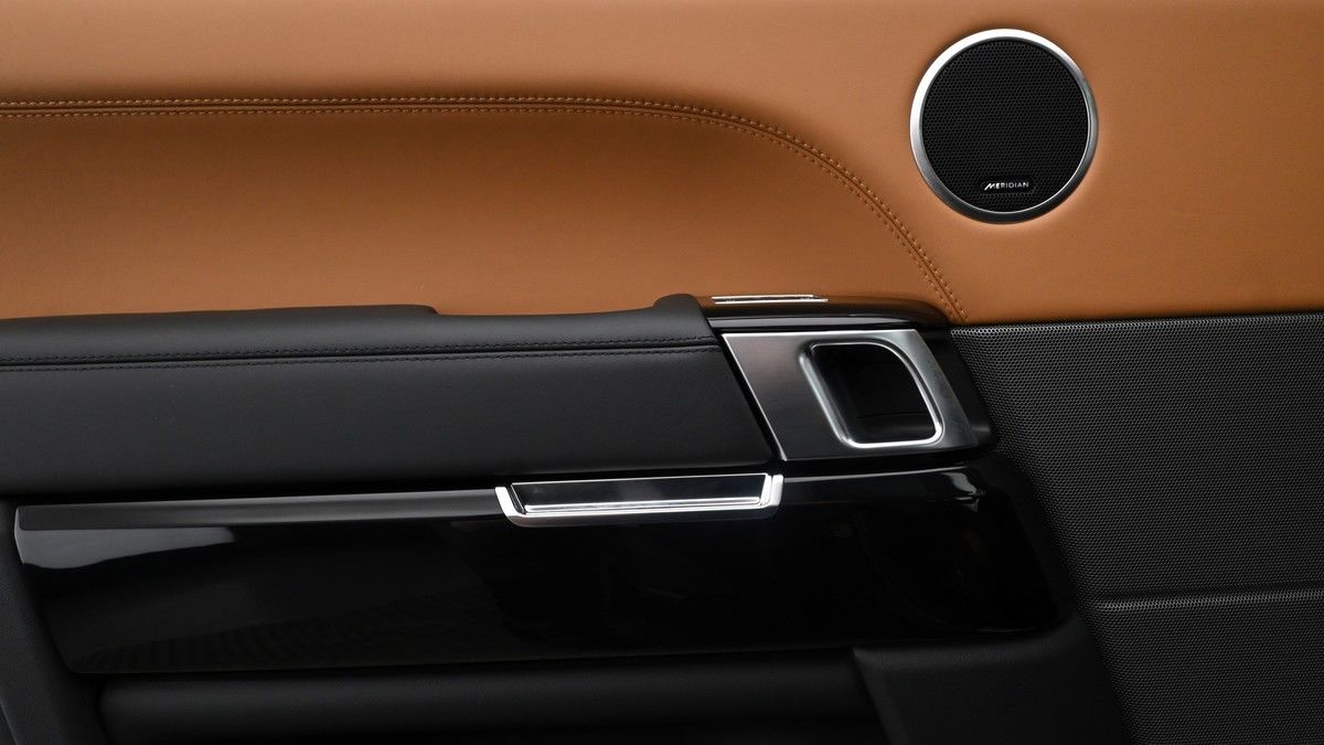 Land Rover Range Rover Sport Image 13