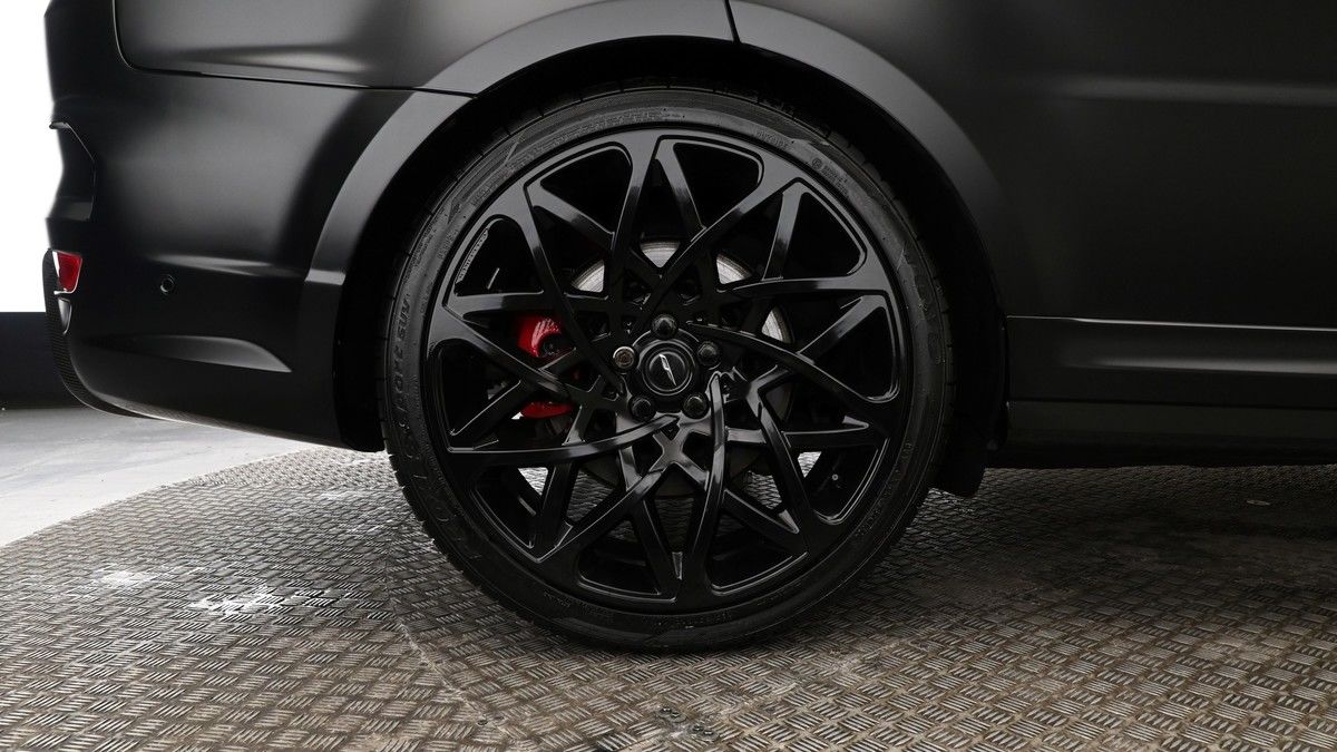 Land Rover Range Rover Sport Image 9