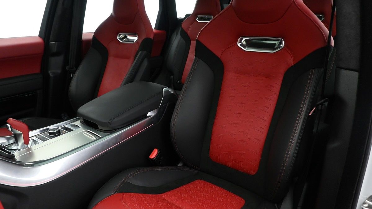Land Rover Range Rover Sport Image 4