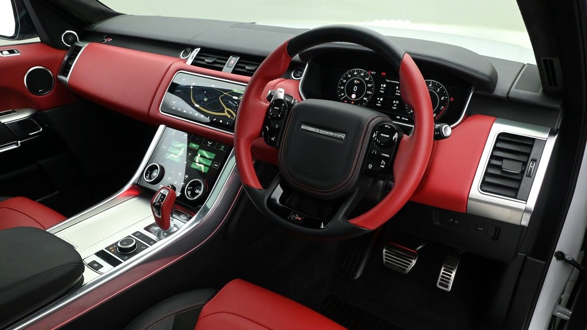 Land Rover Range Rover Sport Image 3