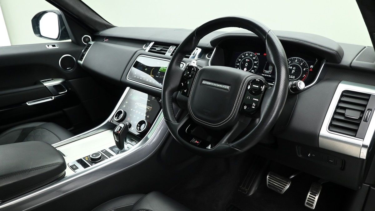 Land Rover Range Rover Sport Image 3