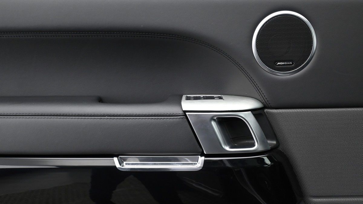 Land Rover Range Rover Sport Image 13
