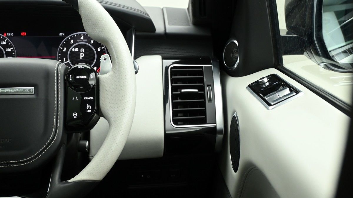 Land Rover Range Rover Sport Image 16