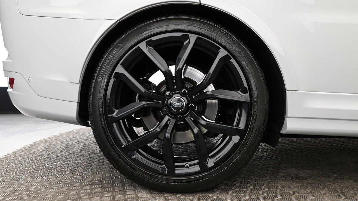 Land Rover Range Rover Sport Image 9