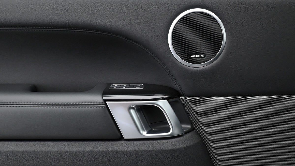 Land Rover Range Rover Sport Image 13