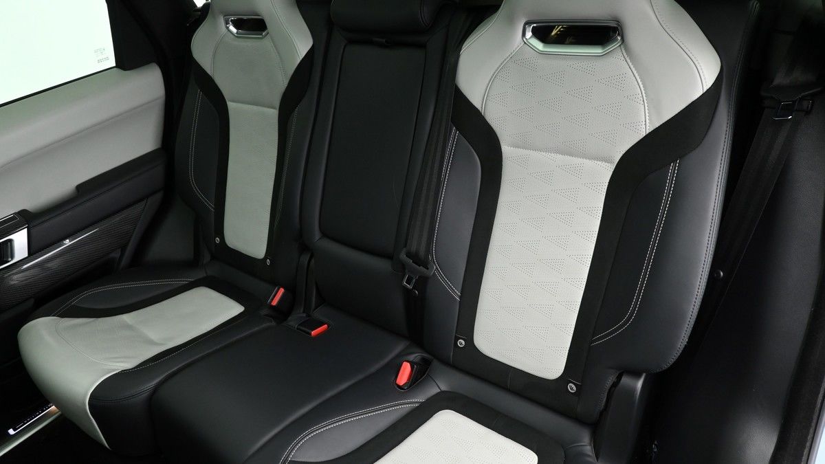 Land Rover Range Rover Sport Image 5